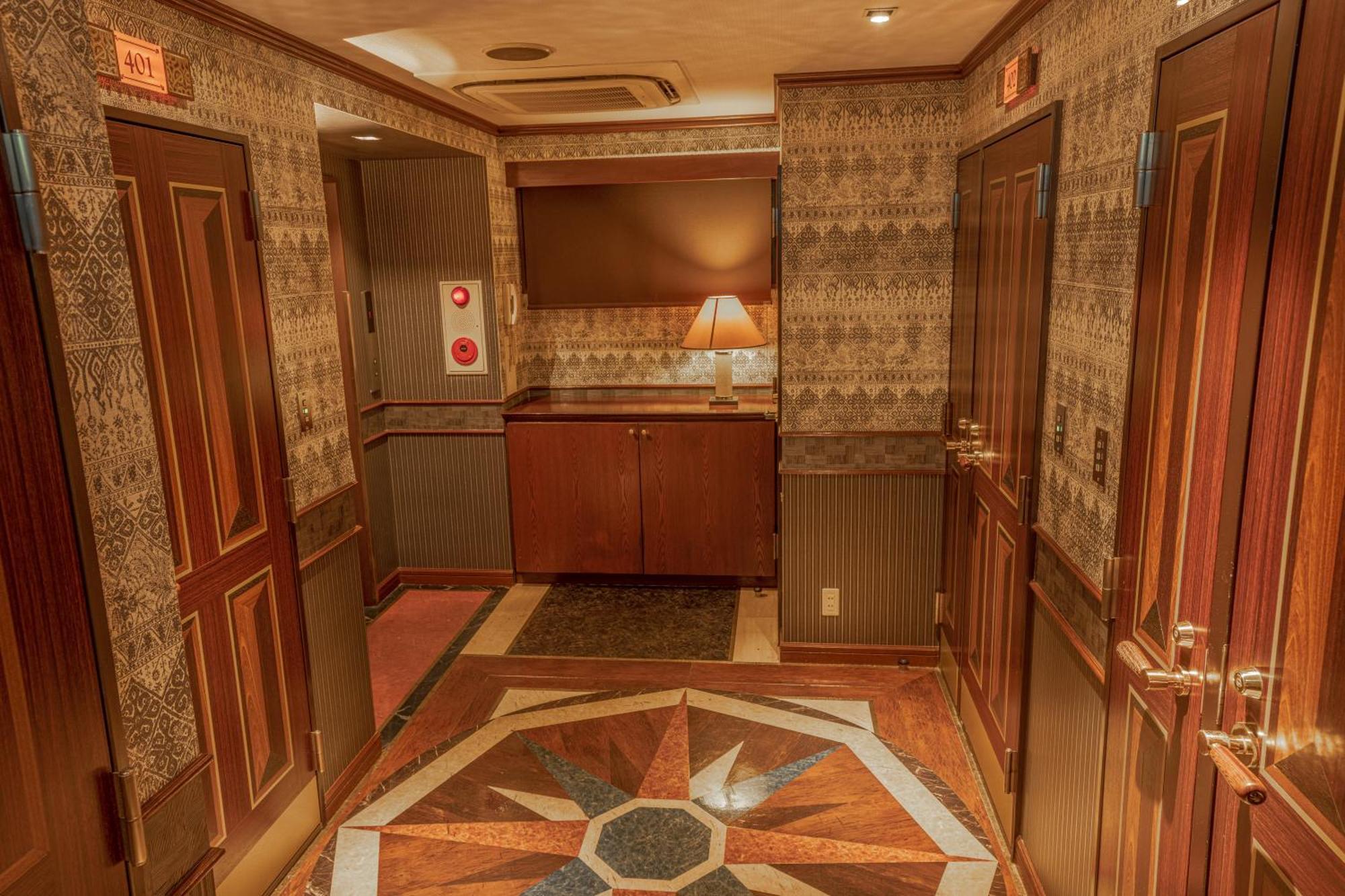 Hotel Salle De Bain (Adults Only) Осака Экстерьер фото